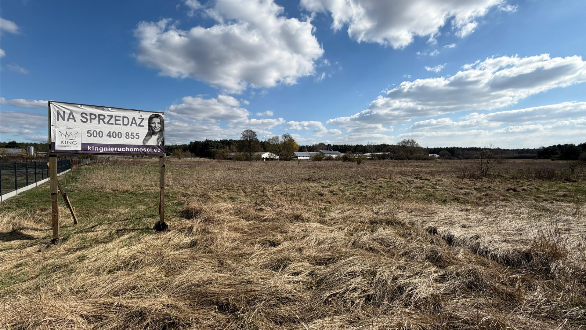 Działka na sprzedaż